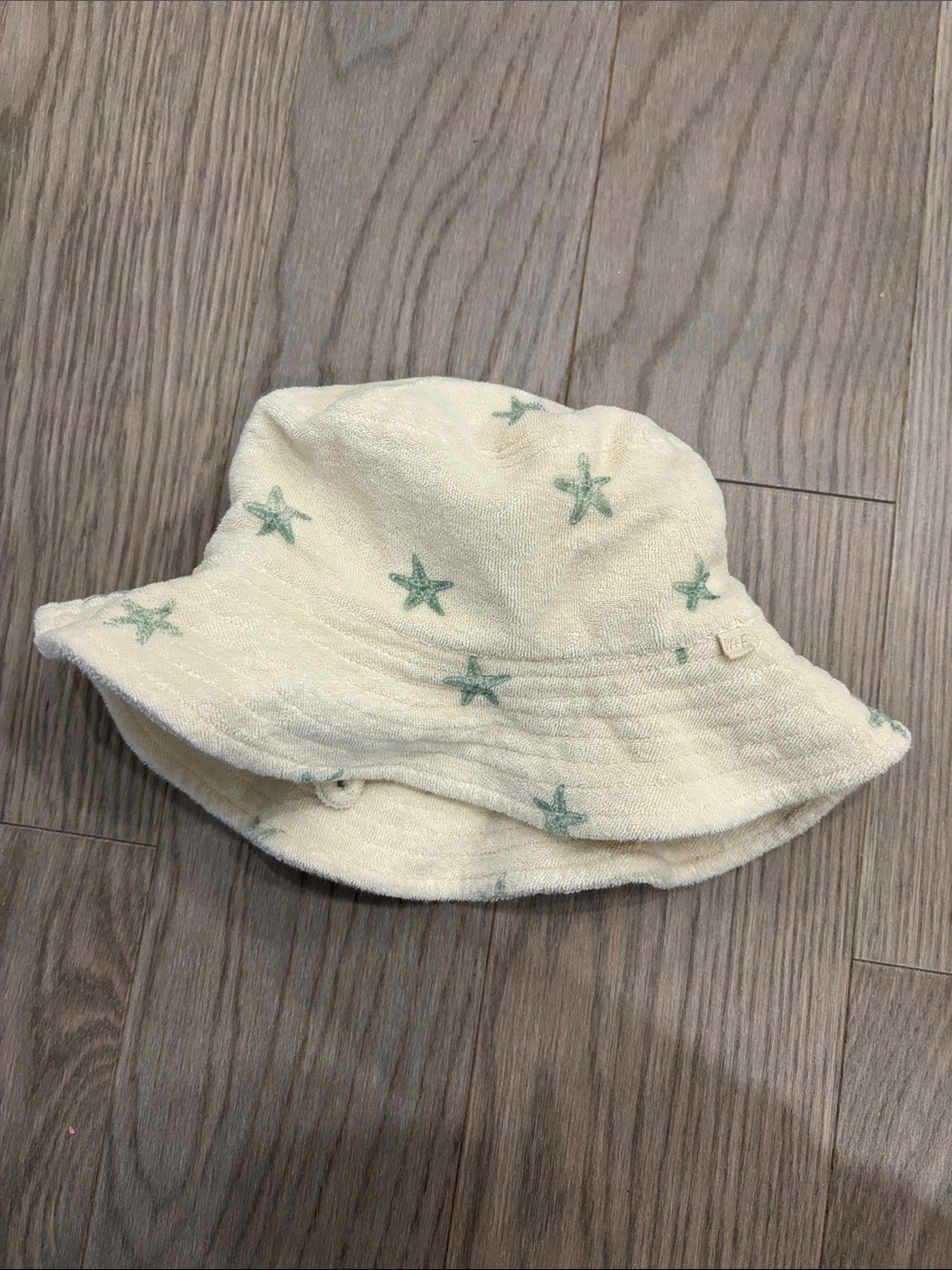 Cream Starfish Print Kids Bucket Hat